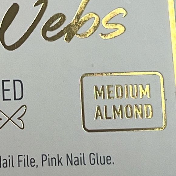 NEW Clutch Nails Spidey Web Marvel Press on nails Medium Almond New Sealed - Picture 4 of 10